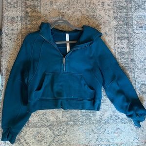 Lululemon women’s hoodie